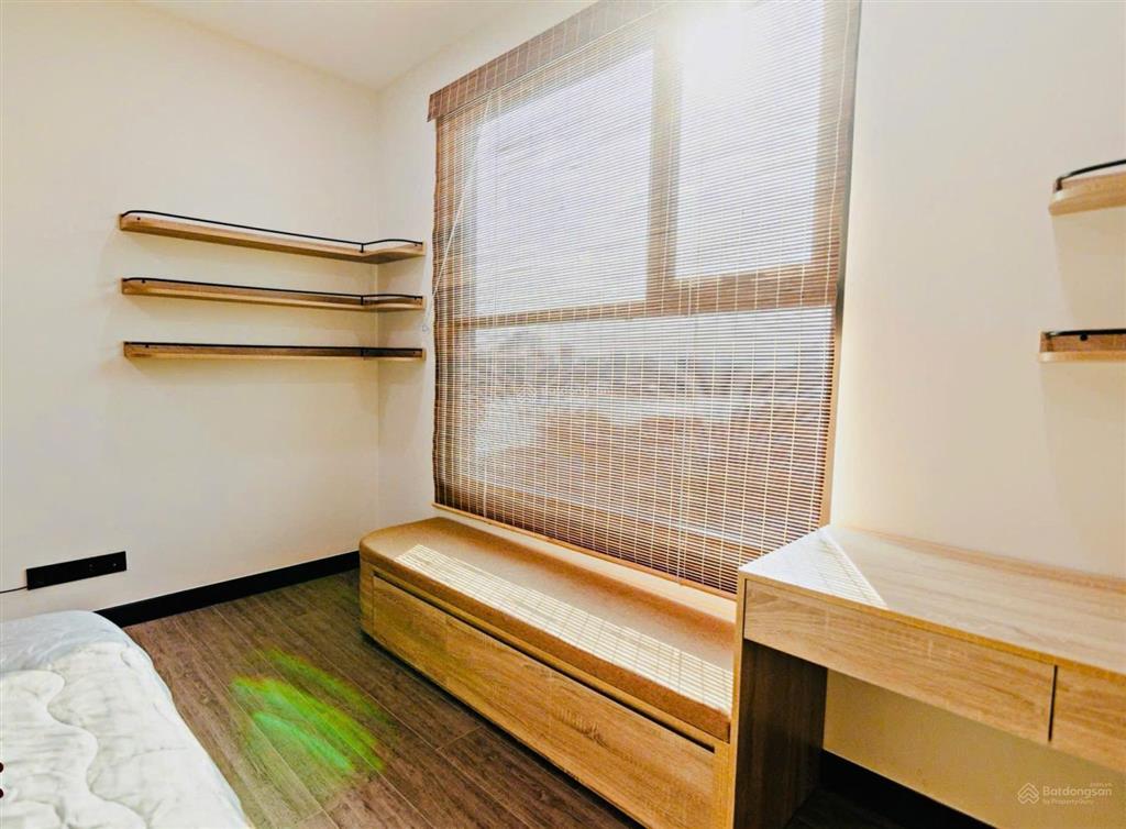 Cho thuê căn hộ de la sol quận 4 view sông 111m² full nội thất cao cấp 38 tr đang trống, nhận ngay