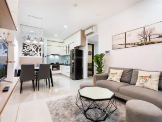 Bán căn hộ saigon royal quận 4, 61m2 2pn, giá tốt 7.1 tỷ