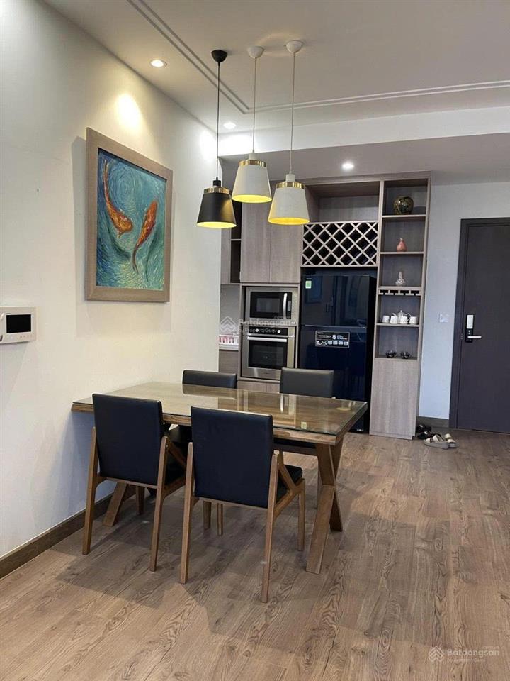 Cho thuê tresor quận 4 105m2, 3pn 28 tr/th đang trống, dọn vào ngay