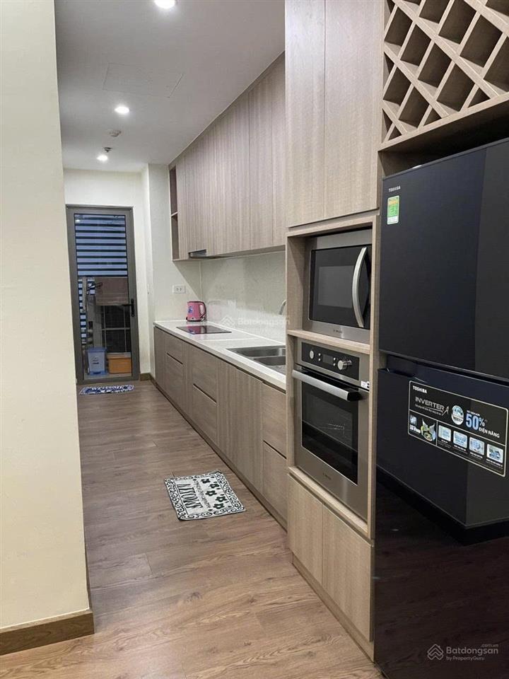 Cho thuê tresor quận 4 105m2, 3pn 28 tr/th đang trống, dọn vào ngay