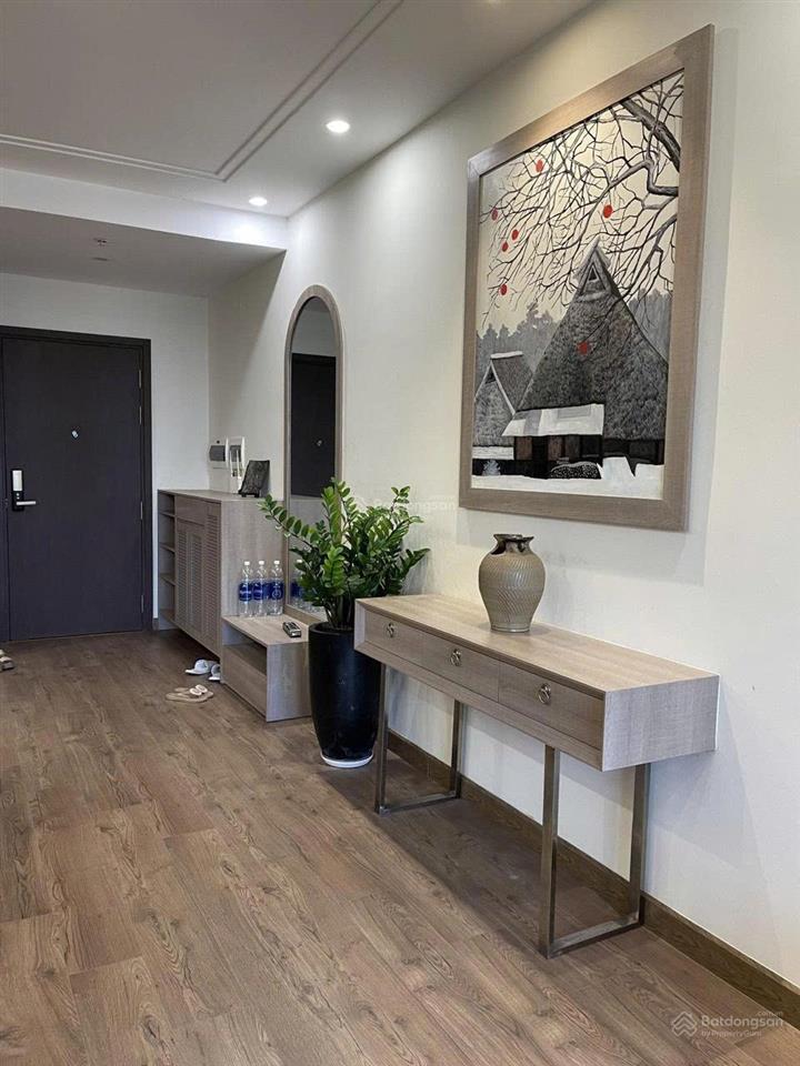 Cho thuê tresor quận 4 105m2, 3pn 28 tr/th đang trống, dọn vào ngay