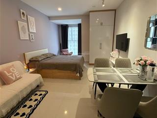 Bán saigon royal quận 4 view pháo hoa 35m2 4,5 tỷ bao hết