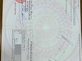 Cần chuyểng nhượng lô đất
dt . 112m2.....ngang 5m2
đường 10m5....khu vuc dân cư đông đúc..
vị