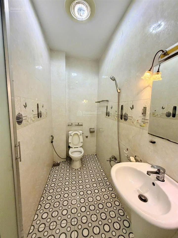 Bán nhà hẻm 6mét đường âu dương lân