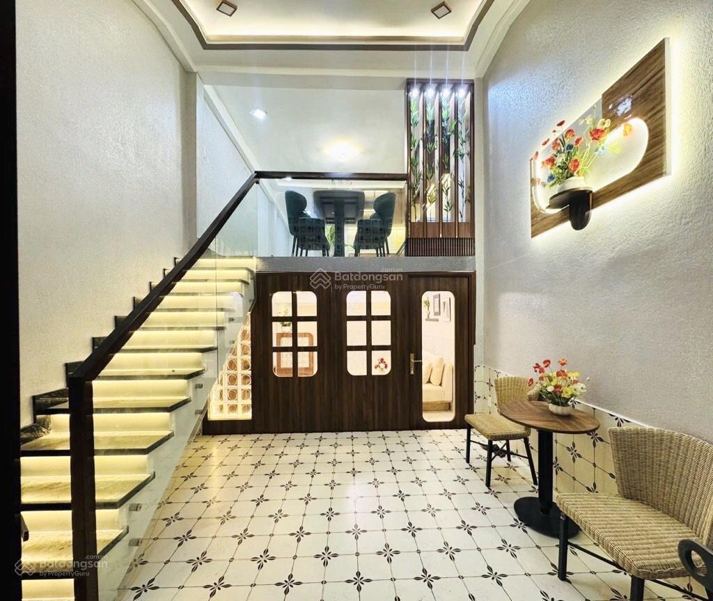 Bán nhà đẹp hậu giang gần chợ bình tây4,1x13m5 tầngchỉ hơn 6tỷ