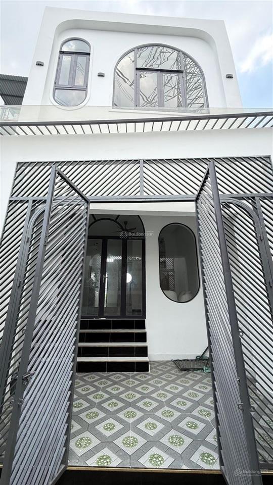 Nhà lung linh  nhỉnh 4 tỷ  65m2  3pn  cách chợ hồ học lãm 200m