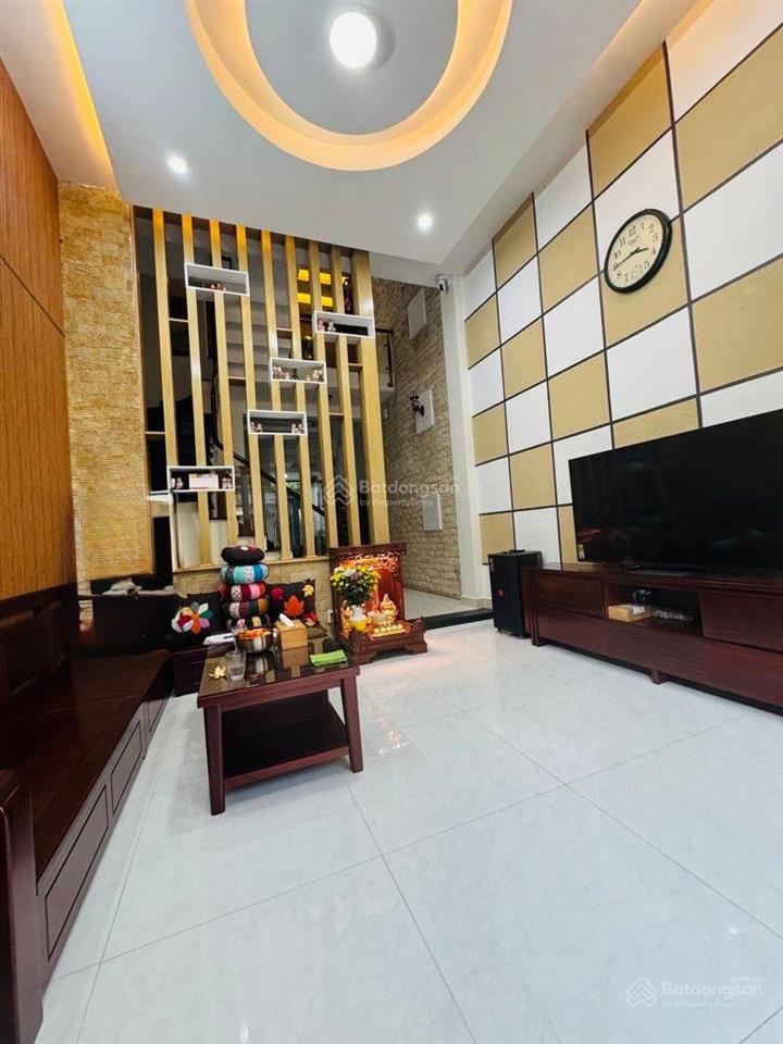 Chỉ hơn 8 tỷ  ngay vòng xoay võ văn kiệt an dương vương  nhà đẹp 4 tầng nội thất cao cấp