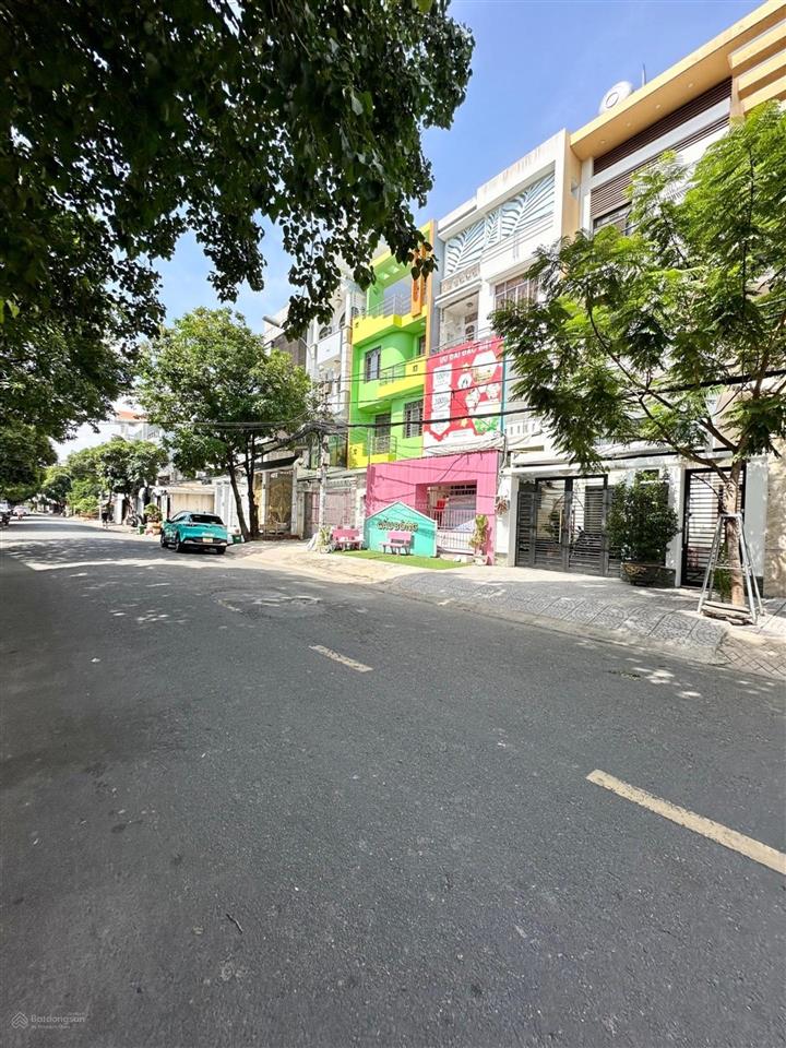 Bán nhà mặt tiền kinh doanh đỉnh  đường xe hơi ngay khu tên lửa  4x15m  4 tầng  chỉ 10,x tỷ