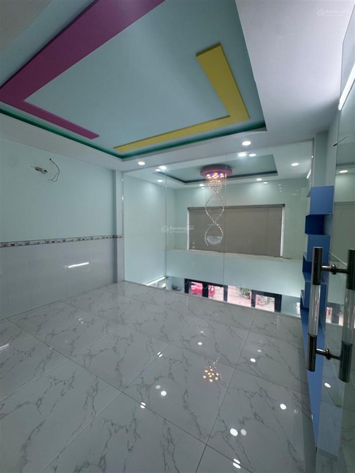 Bán nhà đẹp hẻm xe hơi khu phân lô tân hòa đônggiáp quận 64,5x18m5 tầngchỉ 8,x tỷ