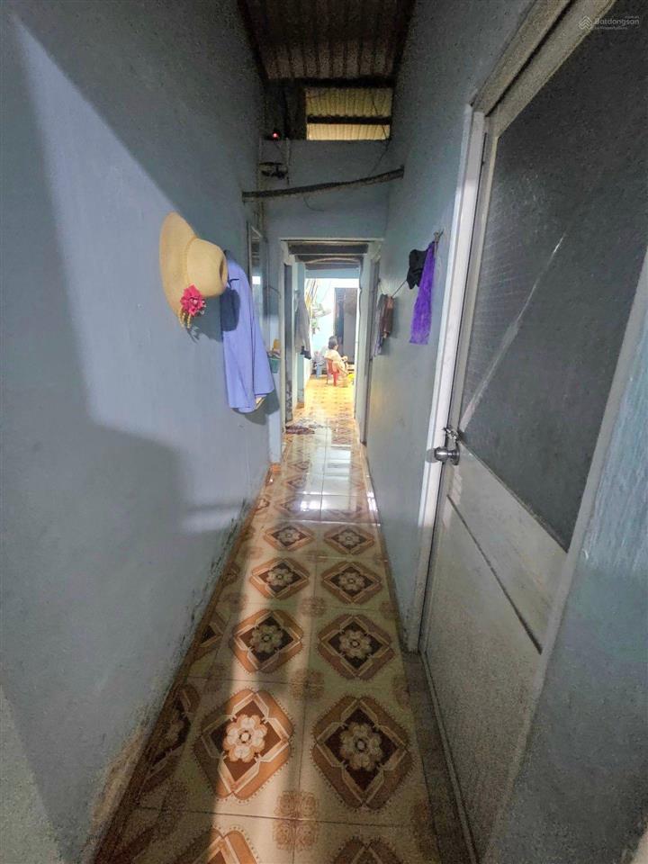 127m2, 5.4 tỷ tỉnh lộ 43. bán đất tặng nhà cấp 4 + 4 phòng trọ. ngang 5.3m nở hậu 11m
