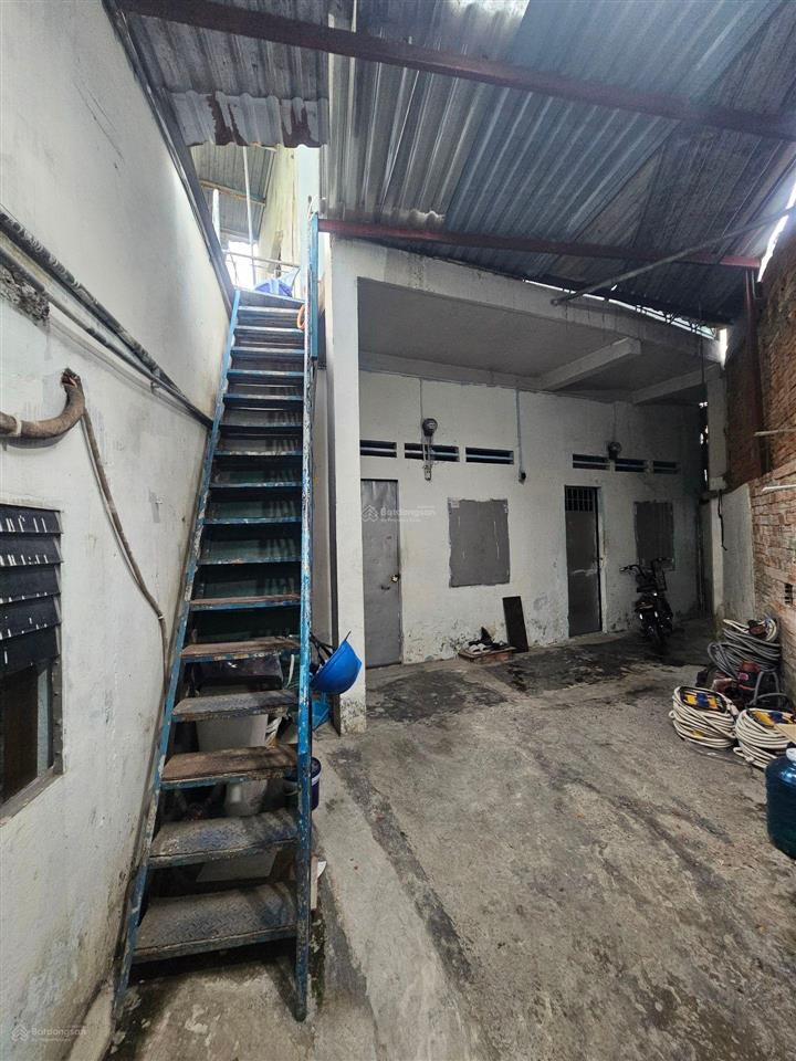 127m2, 5.4 tỷ tỉnh lộ 43. bán đất tặng nhà cấp 4 + 4 phòng trọ. ngang 5.3m nở hậu 11m