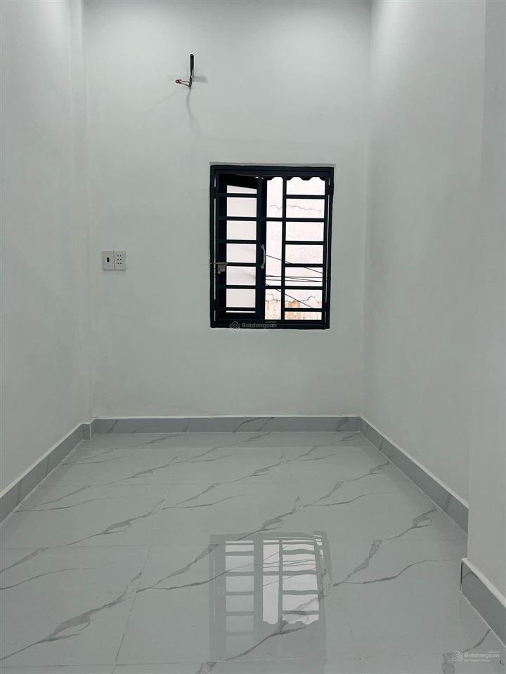 Bán nhà 2 tầng gần chợ thủ đức, p. linh chiểu, tp. thủ đức dọn vào ở ngay. chỉ 1.9 tỷ