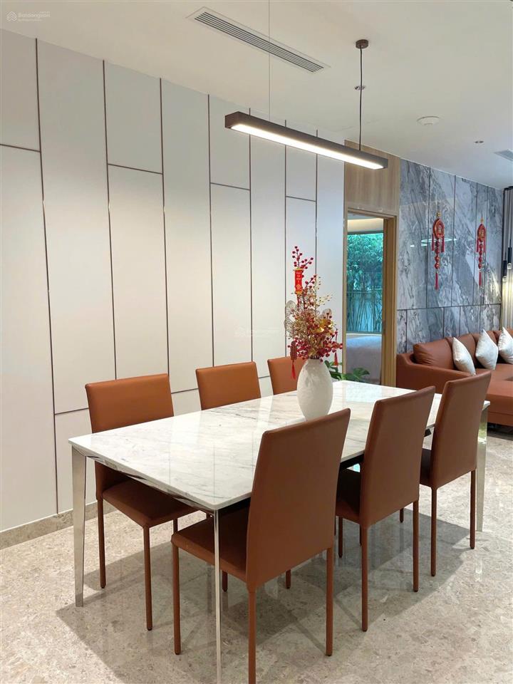 Cực hiếm  căn hộ cao cấp 2 phòng ngủ view sông hàn + bến du thuyền giá siêu tốt!!