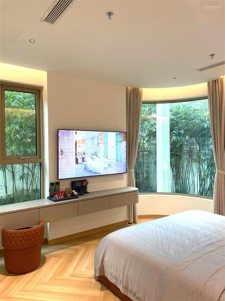 Cực hiếm  căn hộ cao cấp 2 phòng ngủ view sông hàn + bến du thuyền giá siêu tốt!!