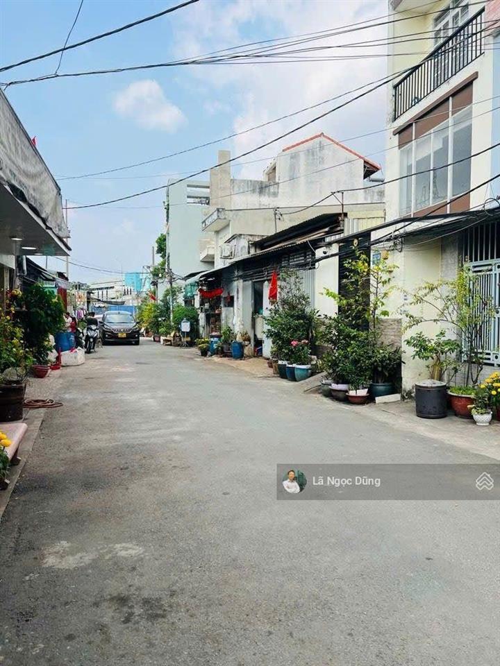 Bán nhà đường tên lửa (nối dài), 2 tầng, 4x18, hẻm xe tải 8m thông, giá nhỉnh 6 tỷ ( tl 9 chủ )
