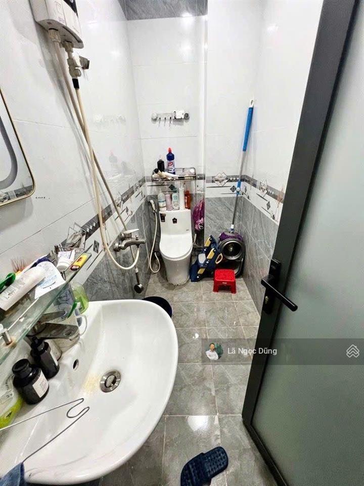 Bán nhà 4 tầng, bình tân, 4x12, hẻm 7m thông, gần lê văn quới, nhỉnh 5 tỷ ( 9 chủ gấp bán )