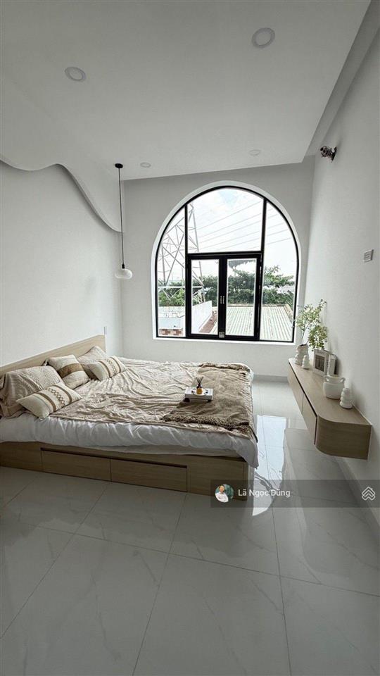 Bán nhà mới 2 tầng, 5x13, hẻm xe hơi 5m thông thoáng, đường kinh dương vương, giá nhỉnh 4 tỷ (tl)