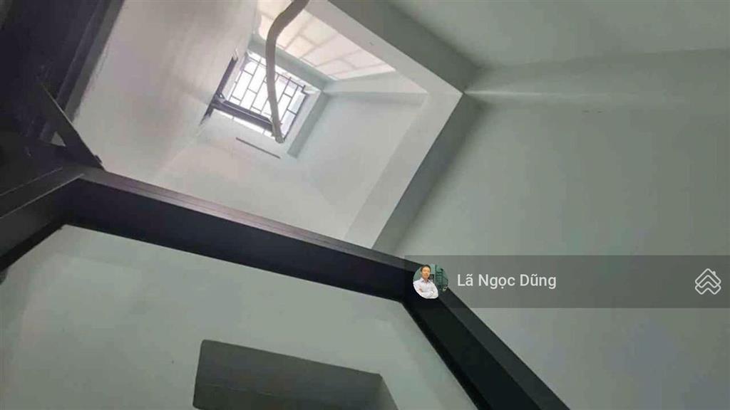 Bán nhà 4 tầng, 4x16m, hẻm ô tô thông thoáng, ngay ngã 4 bốn xã, đường hương lộ 2, giá 5.432 tỷ