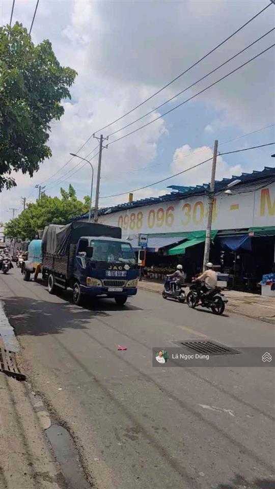 Bán nhà 4 tầng, 4x16m, hẻm ô tô thông thoáng, ngay ngã 4 bốn xã, đường hương lộ 2, giá 5.432 tỷ