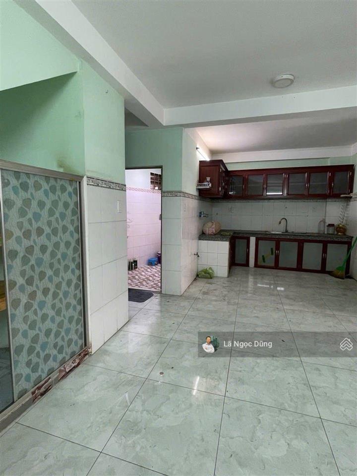 Bán nhà 3 tầng, ngang hiếm hơn 5m (nở đít), 83m2, hxh 4m thông, tỉnh lộ 10 (giáp q.6), 4.9 tỷ (tl)
