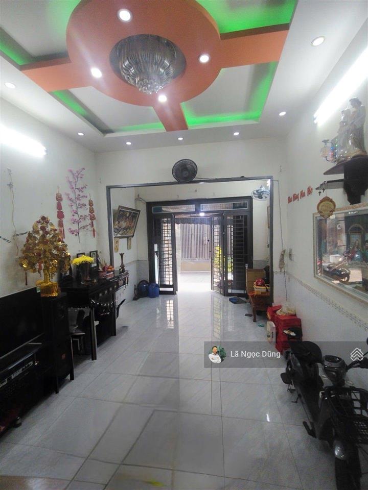 Bán nhà 3 tầng, 4,5x19, hẻm 4,5m thông, đường gò xoài, gần chợ, trường học, giá nhỉnh 5 tỷ (tl)