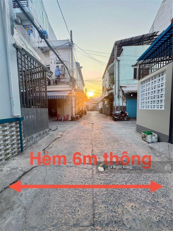 Bán nhà 3 tầng  4x12, hẻm 6m thông, đường hương lộ 2, giá nhỉnh 4 tỷ (tl)