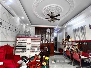 Bán nhà 4 tầng, 5,5x16, hẻm 7m thông, khu lê văn quớigò xoài, giá chỉ 6 tỷ 543 triệu 210 ngàn vnđ.