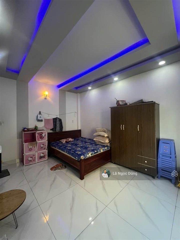 Bán nhà 4 tầng, 5,5x16, hẻm 7m thông, khu lê văn quớigò xoài, giá chỉ 6 tỷ 543 triệu 210 ngàn vnđ.