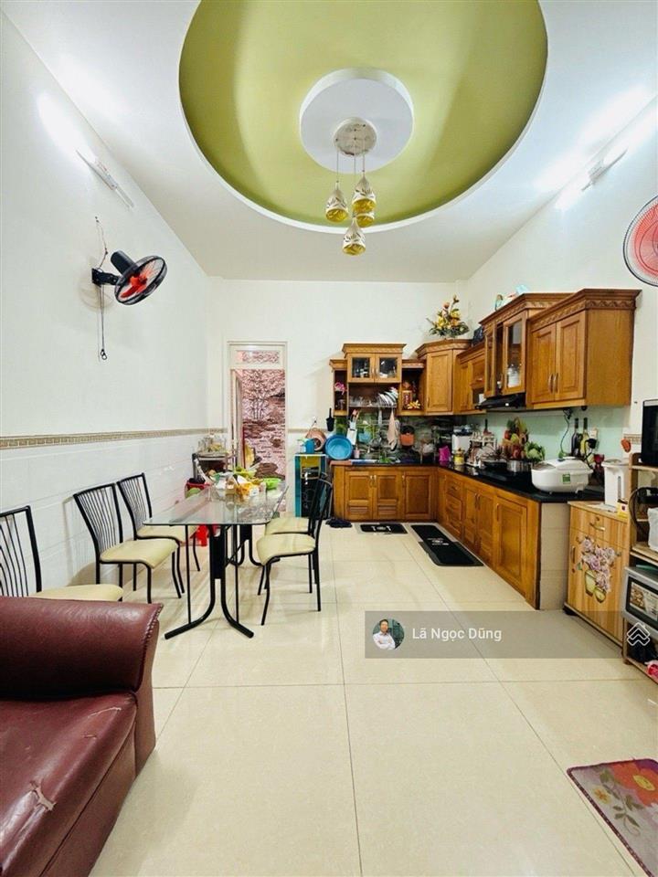 Bán nhà 4 tầng, 4x20, hxt tránh 7m thông, đường bình trị đông (đất mới), giá nhỉnh 7 tỷ (tl)