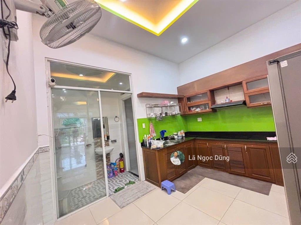 Bán nhà 2 tầng, 62m2, hxh 4m thông, ngay trục đường lê văn quới, giá chỉ 5 tỷ (tl)