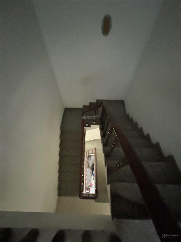Bán nhà 3 tầng, 5x15, hxt 7m thông, ngay sát tên lửa, bình trị đông, giá nhỉnh nhỏ 5 tỷ ( tl )