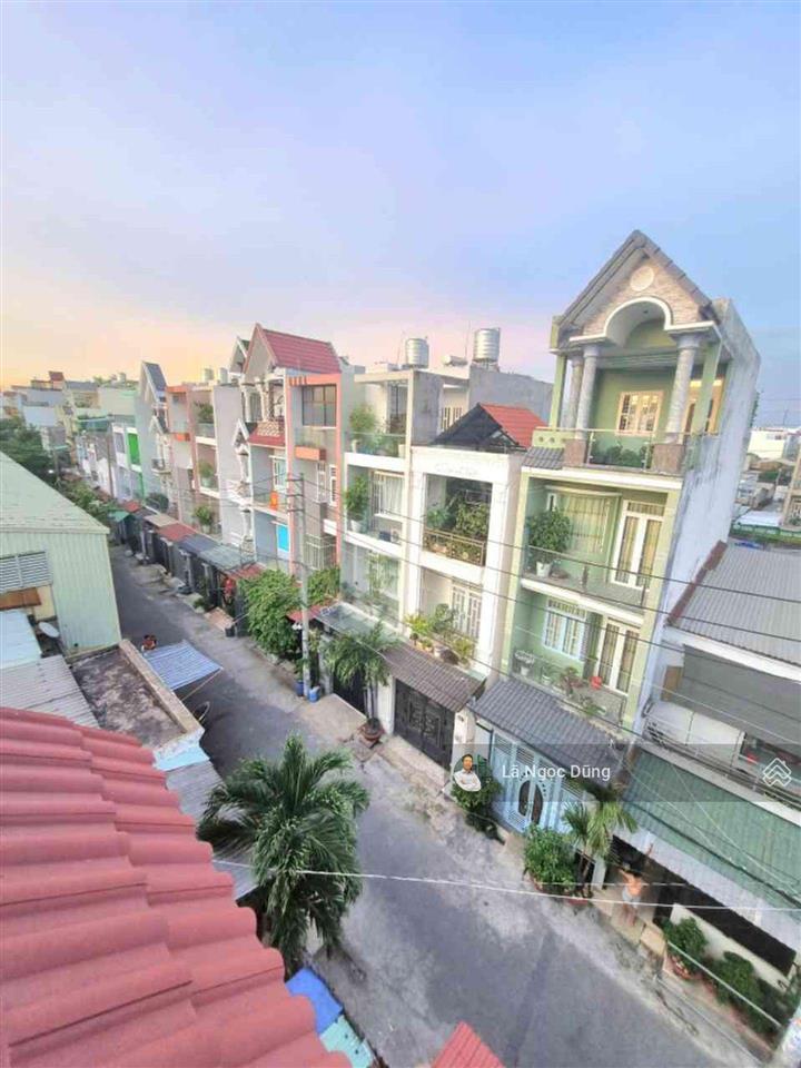 Nhà 5 tầng, 4x20, hxt tránh 8m thông, gần bv bình tân, ngay hương lộ 2  mã lò, nhỉnh nhẹ 7 tỷ (tl)