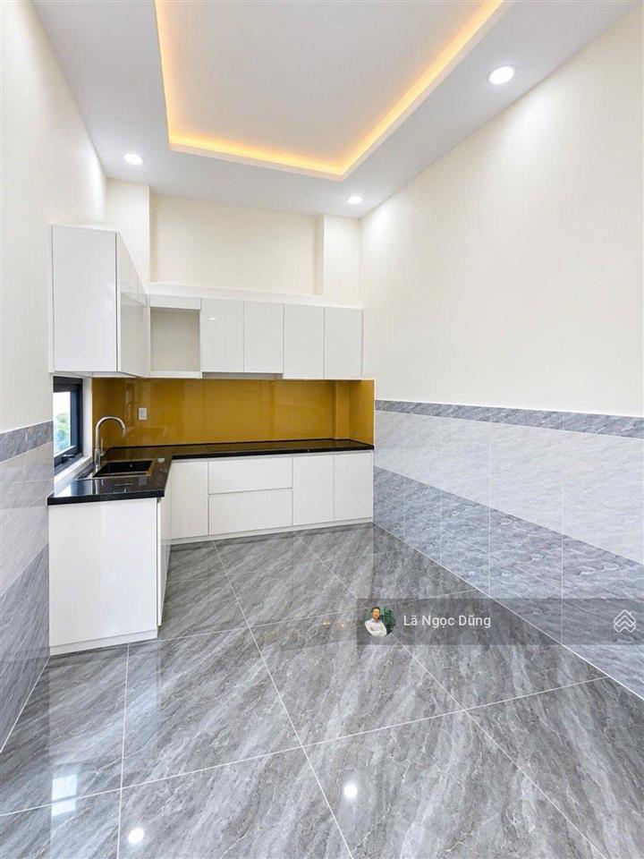 Bán nhà 2 tầng, 5x22, hẻm ô tô 5m thông thoáng, đường lê trọng tấn, giá nhỉnh 6 tỷ (tl)