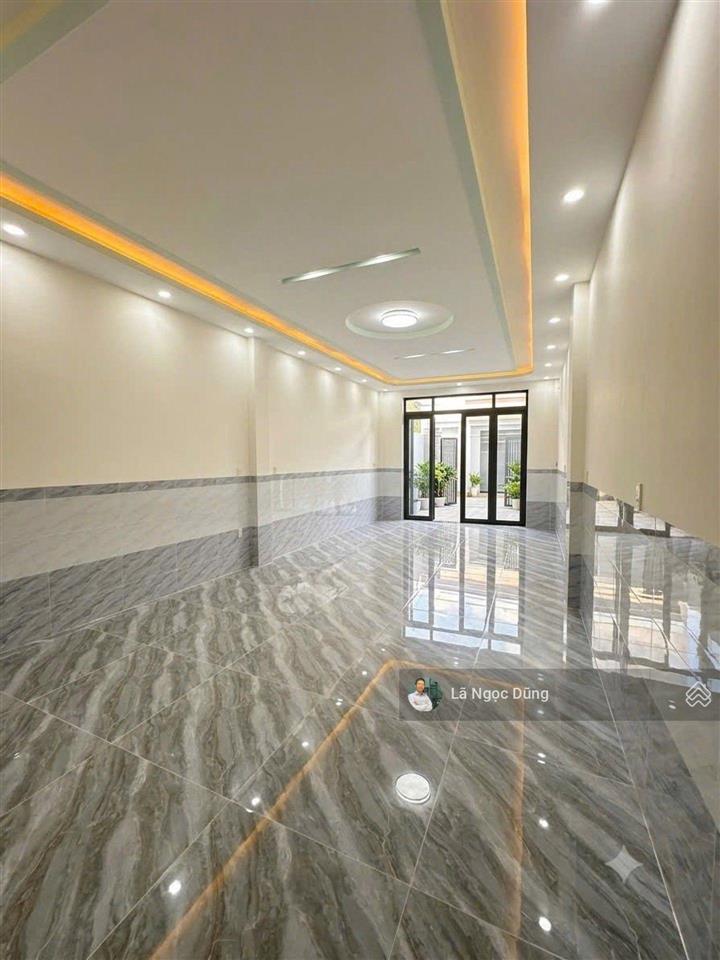 Bán nhà 2 tầng, 5x22, hẻm ô tô 5m thông thoáng, đường lê trọng tấn, giá nhỉnh 6 tỷ (tl)