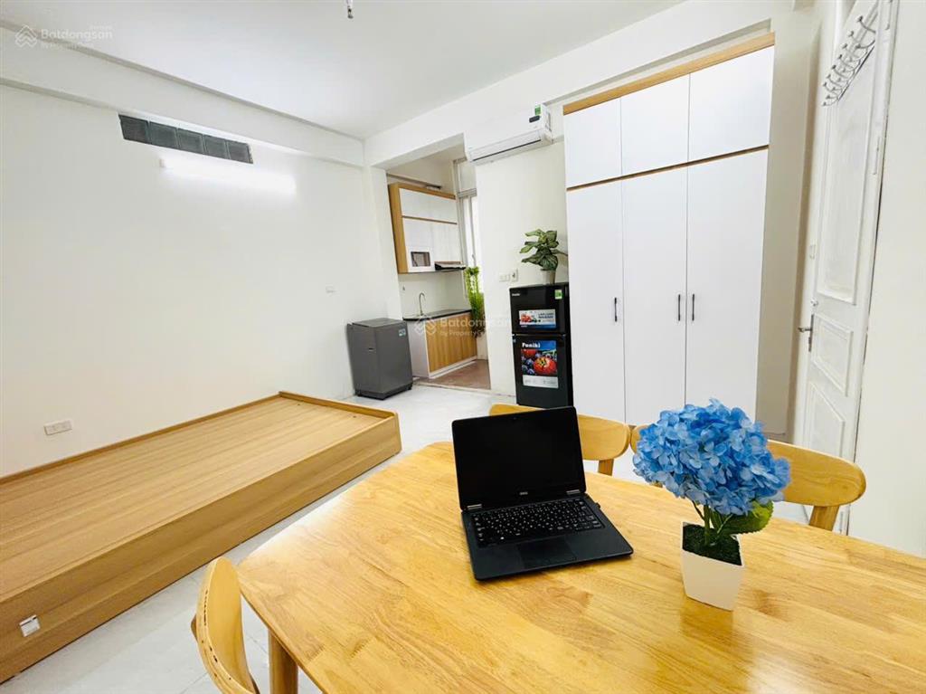 Cho thuê ccmn thang máy, 30m2, tại tô vĩnh diện  ngã tư sở, full nt, máy giặt riêng, nhận xe điện.