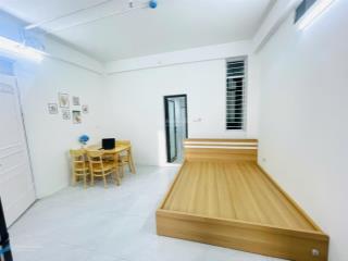 Cho thuê ccmn thang máy, 30m2, tại tô vĩnh diện  ngã tư sở, full nt, máy giặt riêng, nhận xe điện.