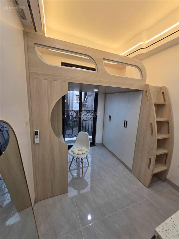 Chính chủ cho thuê ccmn 2 láng hạ, xây mới, 20m2, ban công, máy giặt riêng, nhận xe điện, 4.9 tr/th