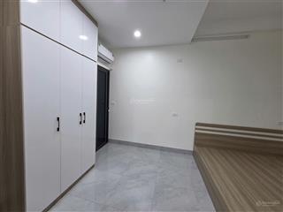 Cho thuê căn hộ dịch vụ tại 42 thành công 26m, ban công, máy giặt riêng, nhận xe điện, chỉ 5.3tr/th