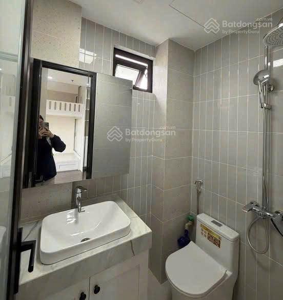 Cho thuê gấp căn hộ ccmn láng hạ, sau ks fortuna, phòng mới rộng, full nt dọn vào ở ngay, giá 4.9tr