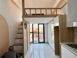 Cho thuê ccmn ban công, view thoáng tầng 4, giá 5tr, tại nguyên hồng, gần chợ, trường thành công.