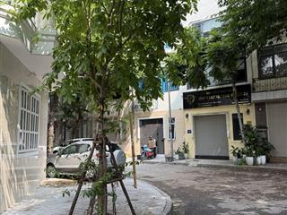Chính chủ cho thuê phòng thuộc nhà liền kề kđt đô nghĩa, 25m2, ban công, gác xép, giá chỉ 3.2tr/th