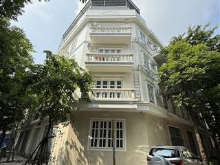 Nhà liền kề kđt đô nghĩa trống 1 phòng, ban công, gác xép, cho thuê giá 3.5tr/th, dọn vào ở ngay.