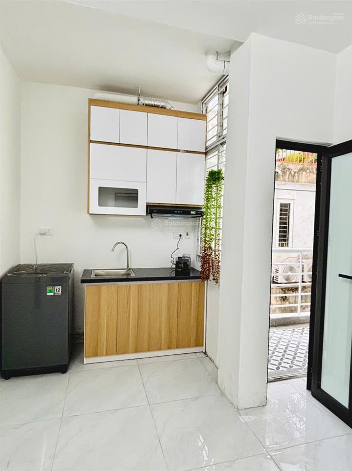 Cho thuê 1n1k, 40m2, ban công, full nt, 4 người ở hoặc hộ gia đình tại 112 tô vĩnh diện, giá 6tr/th