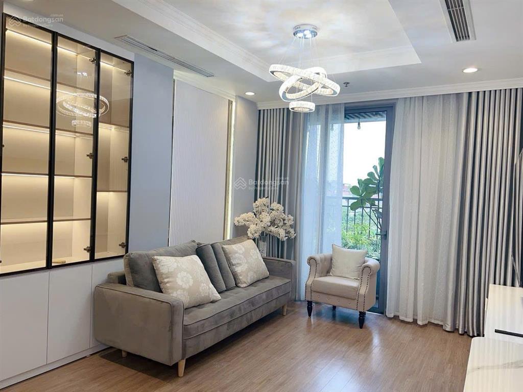 Cho thuê căn hộ 3pn 106m2, full nội thất đẹp, giá 20tr, vào ở được luôn 24/7 0985 566 ***