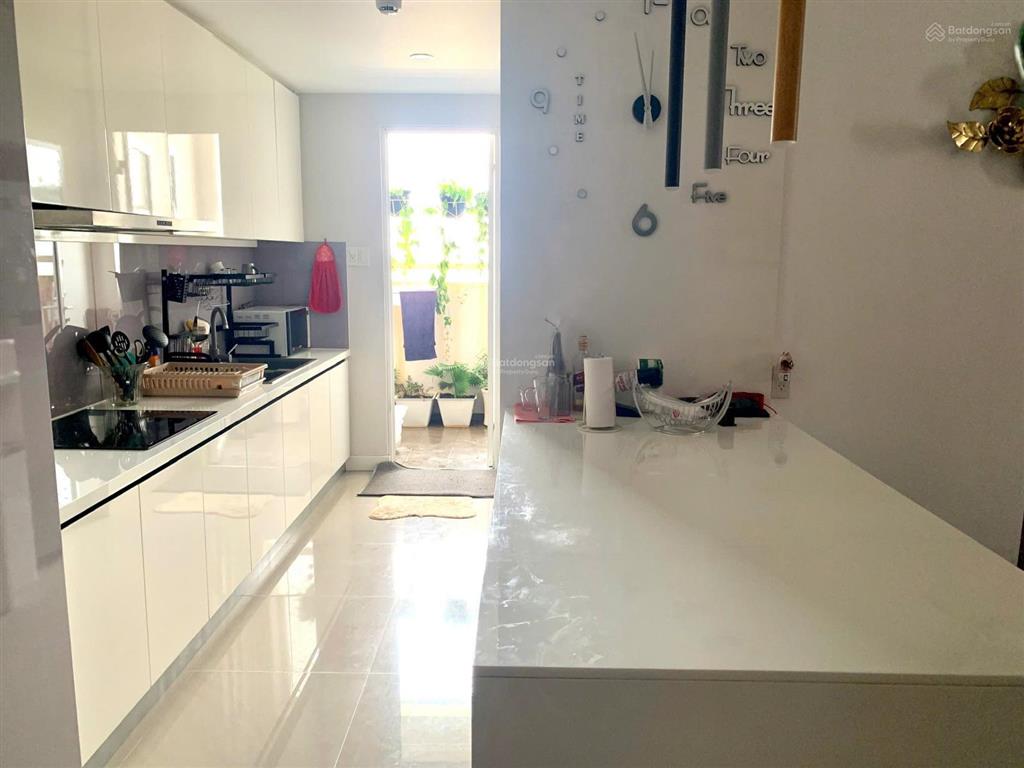 Bán căn hộ chung cư tại tropic garden, 7,9 tỷ, 81m2, 2pn góc sửa thành 1pn, 2wc