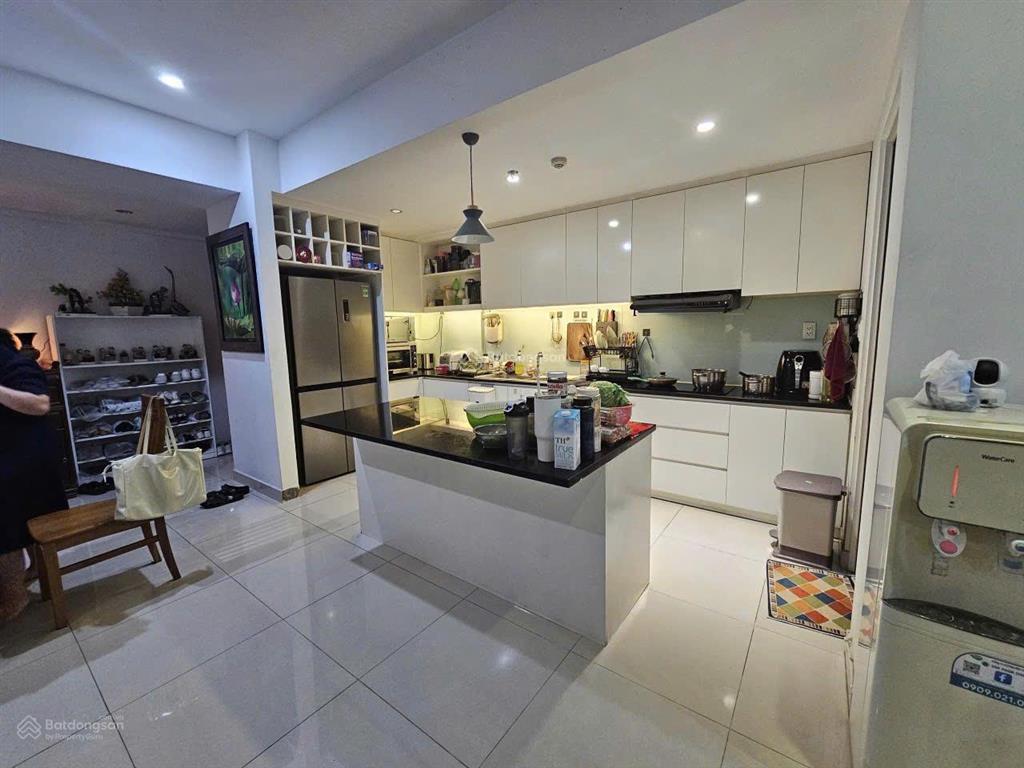Bán căn hộ chung cư tropic garden, 11 tỷ, 134m2, 3pn, 2wc, giá ưu đãi