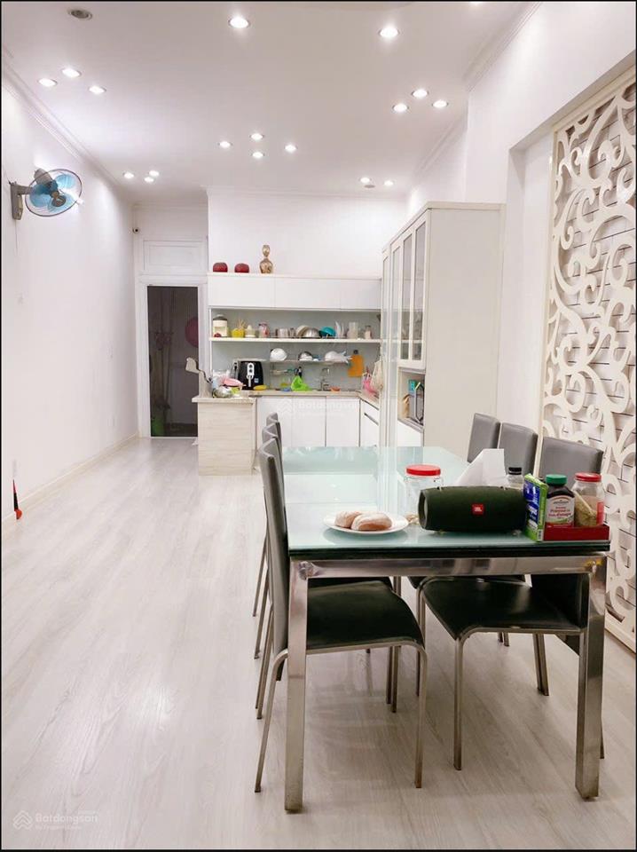 Bán nhà riêng tại lý tự trọng, 30 tỷ vnd, 351,9m2 dt sàn, 88,3m2 dt đất, 4pn, 5wc, 3 tầng