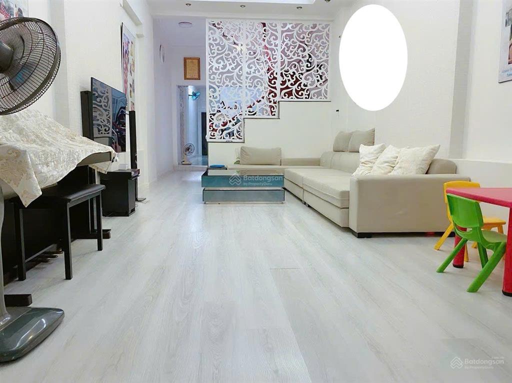 Bán nhà riêng tại lý tự trọng, 30 tỷ vnd, 351,9m2 dt sàn, 88,3m2 dt đất, 4pn, 5wc, 3 tầng