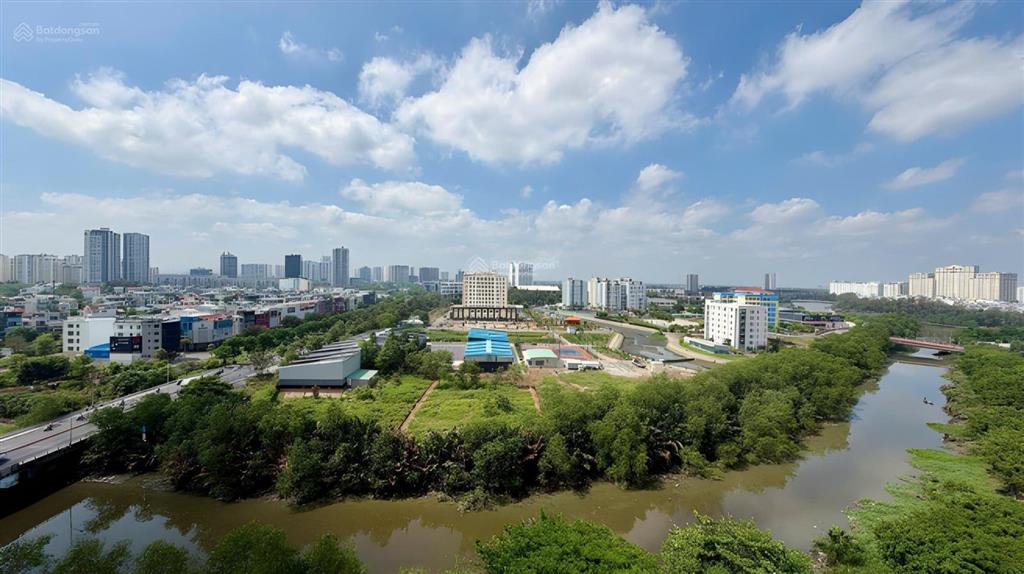 Cho thuê gấp ch 2pn, 2wc, 130m2 ở sunrise city view, 34 triệu vnd