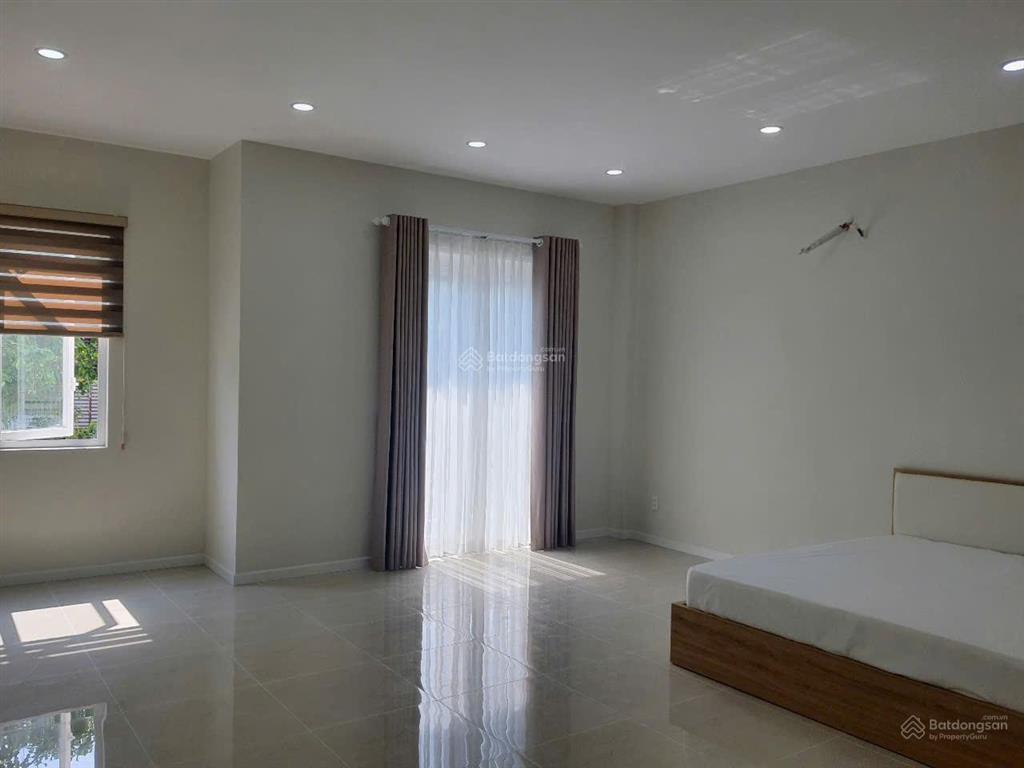 Bán biệt thự tại khu biệt thự sol villas, giá tốt 16,5 tỷ, 120m2
